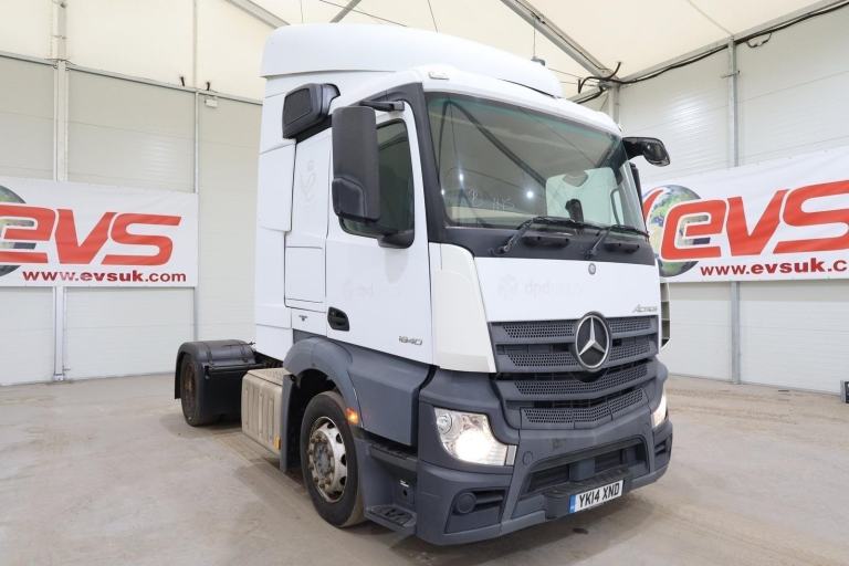 2014 (14 PLATE) Mercedes Benz Actros 1840 4x2 Euro 6 Tractor Units