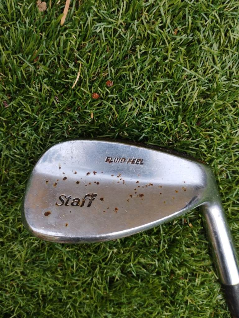 Wilson Staff Fluid Feel RH Sand Wedge  