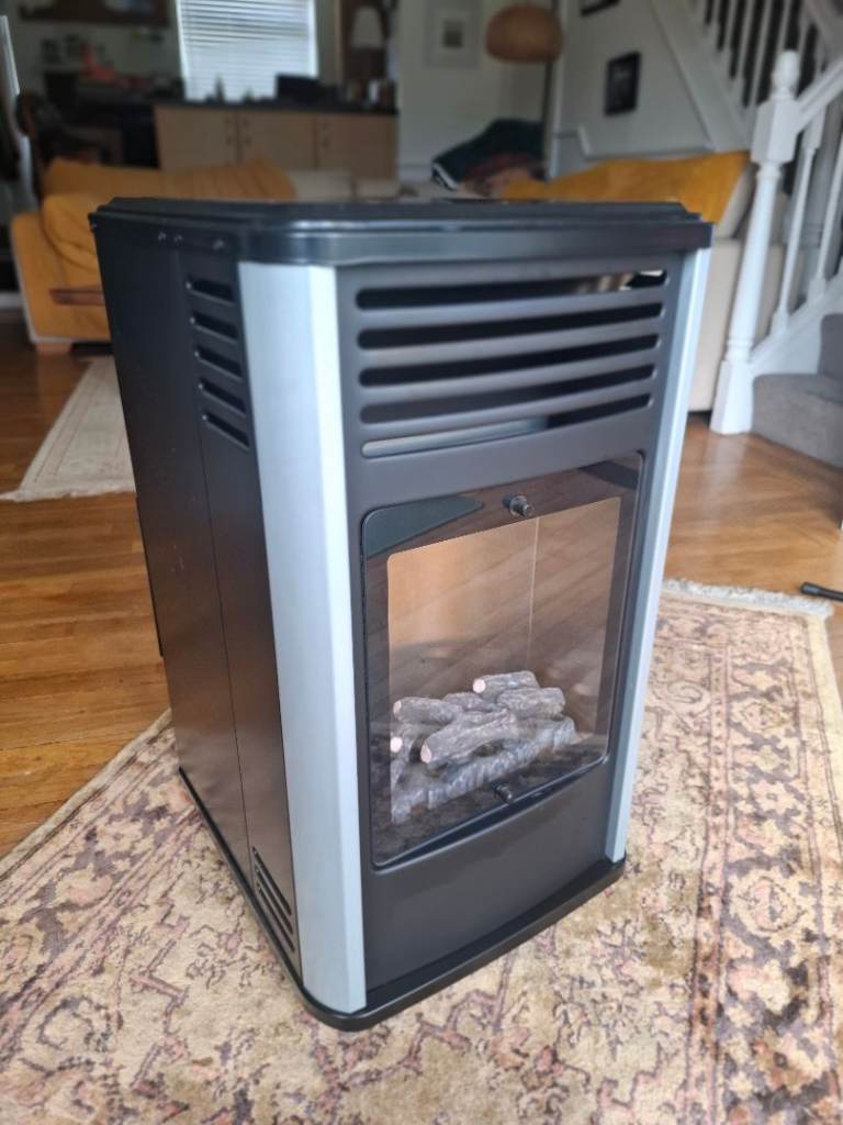 Calor Gas Heater with Realistic Log Flame Effect – Almost New