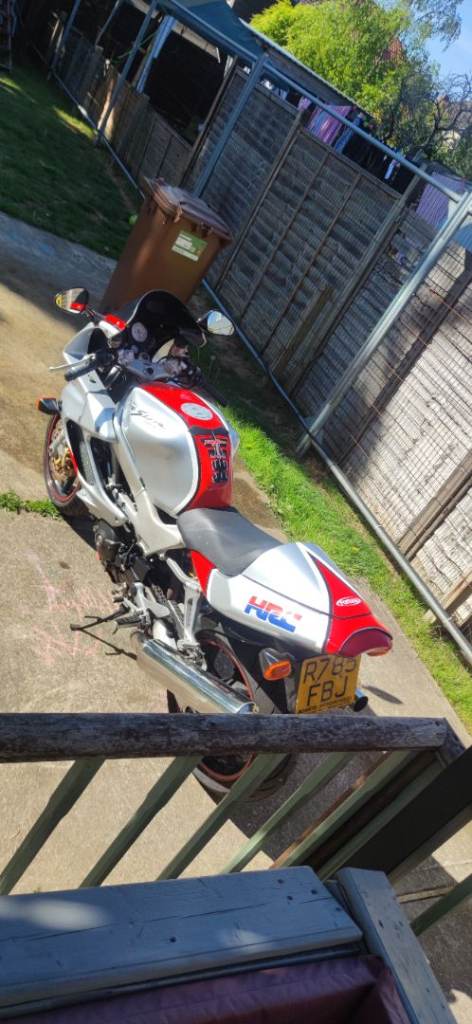 Honda, VTR, 1998, 996 (cc)