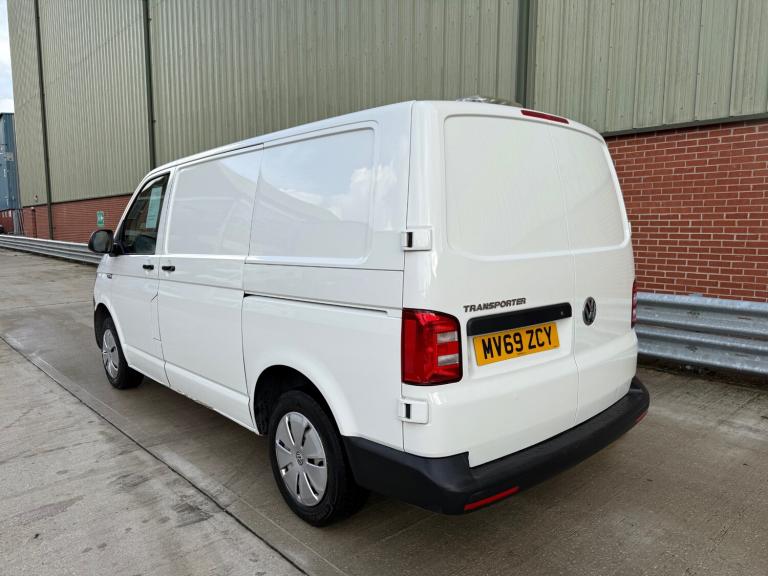 2019 Volkswagen Transporter T32 2.0 TDI BMT 150 Startline Van 4MOTION SWB 2019 69 Plate PANEL VAN...