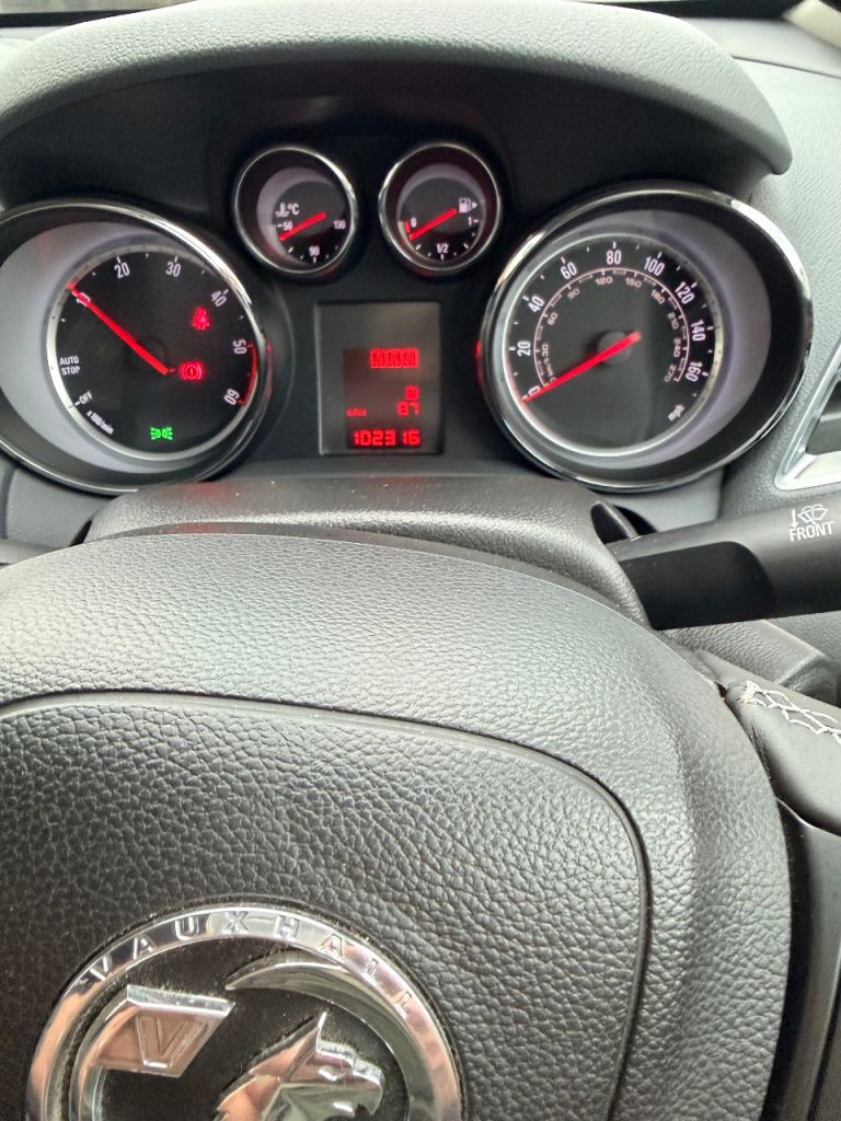 Vauxhall, MOKKA, Hatchback, 2015, Manual, 1598 (cc), 5 doors