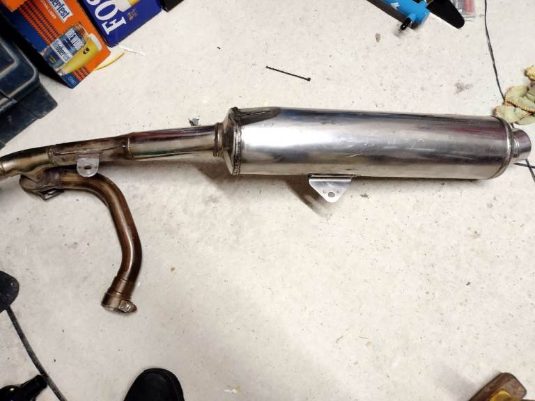 Suzuki sv650 gen 1 exhaust (1999)