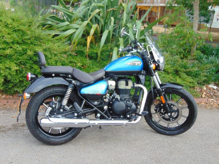 Royal Enfield METEOR 350 E5 low 931 miles superb naked retro classic commuter   