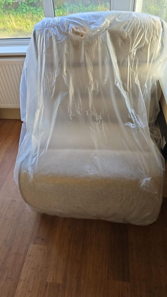 7 seater - 6 modular piece gray sofa recliner.