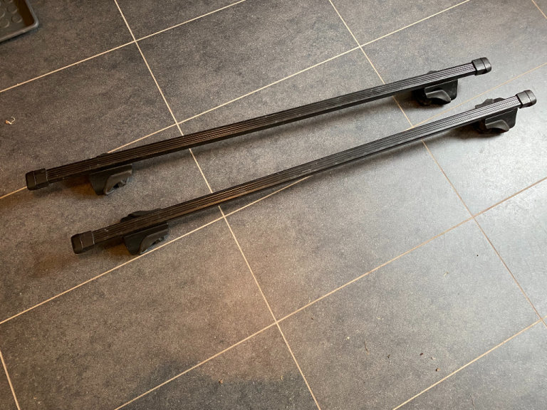 Thule roof bars 