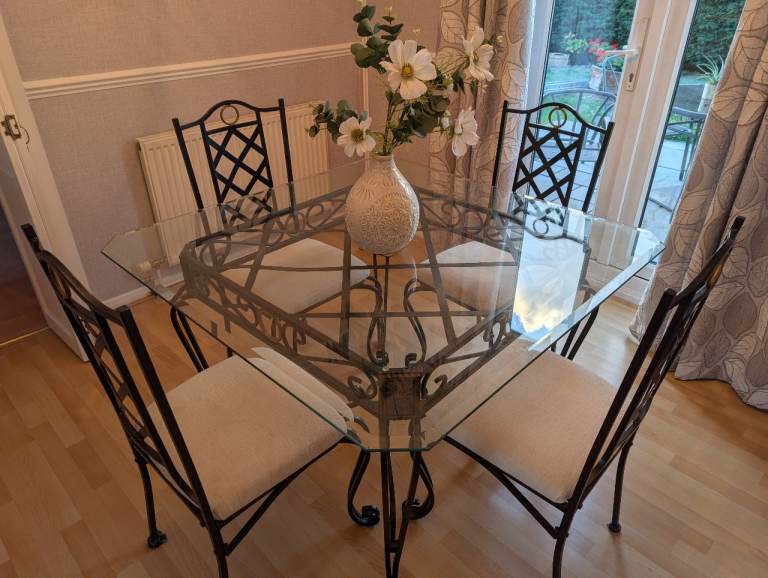Glass Dinner Table + 4 Chairs