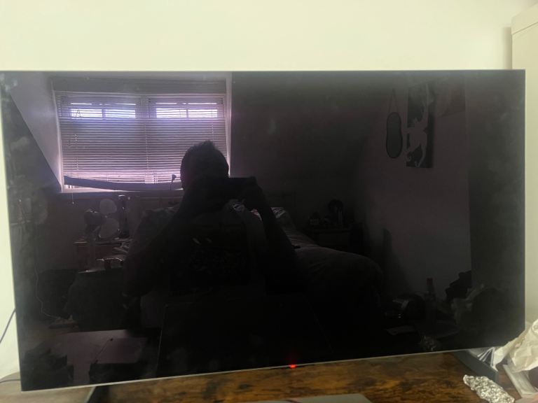 LG C2 (42) - LIKE NEW
