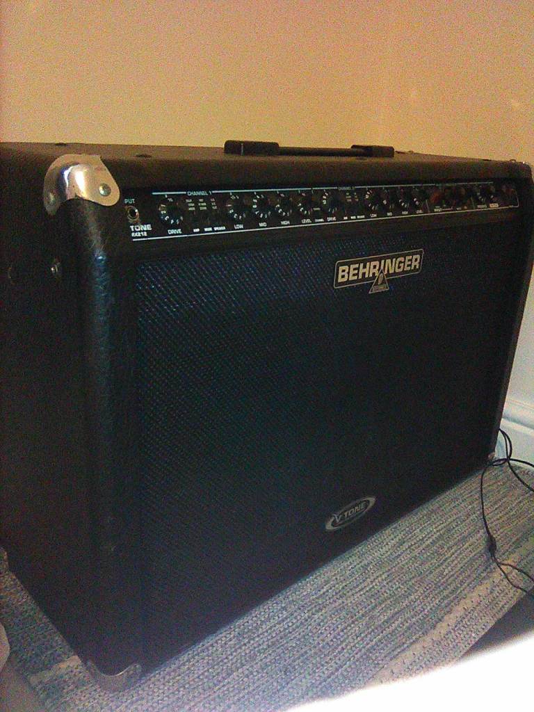 BEHRINGER Guitar Amplifier – Black, Good Condition, £100
