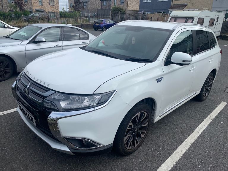 Mitsubishi, OUTLANDER, Estate, 2018, Other, 1998 (cc), 5 doors