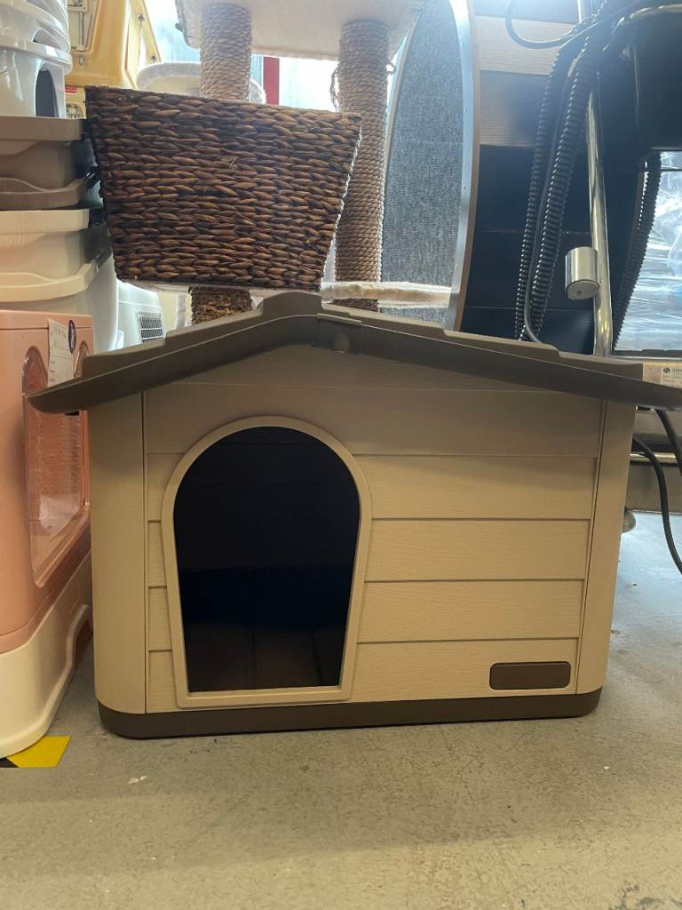 Outdoor Cat Shelter