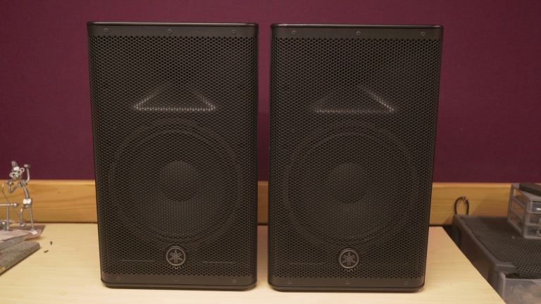 YAMAHA DXR 10 DXR10 MK II ACTIVE PA SPEAKERS