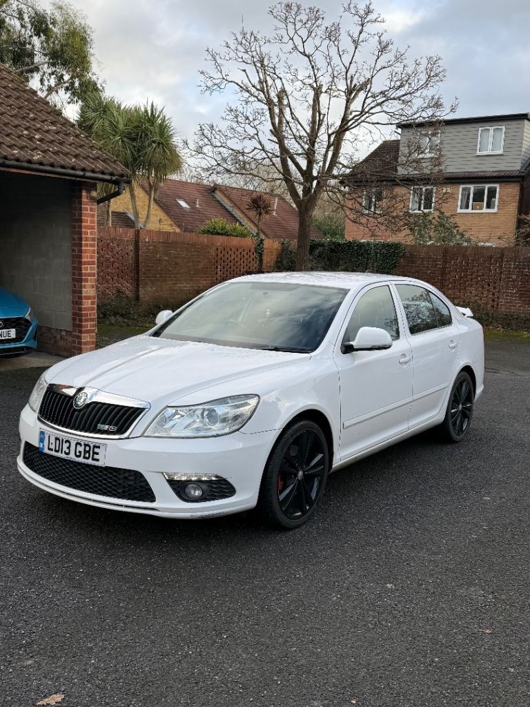 Skoda, OCTAVIA, Hatchback, 2013, Manual, 1968 (cc), 5 doors