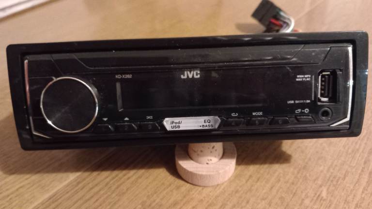 Car radio 