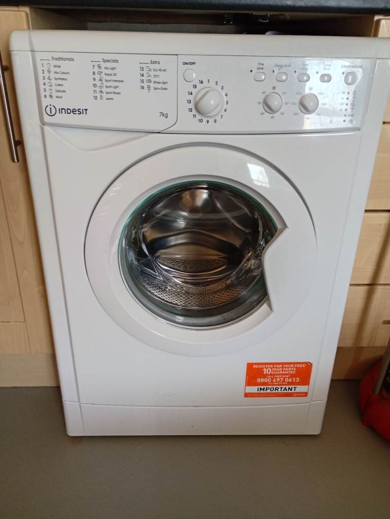 Indesit 7kg Washing Machine – White, Good Condition