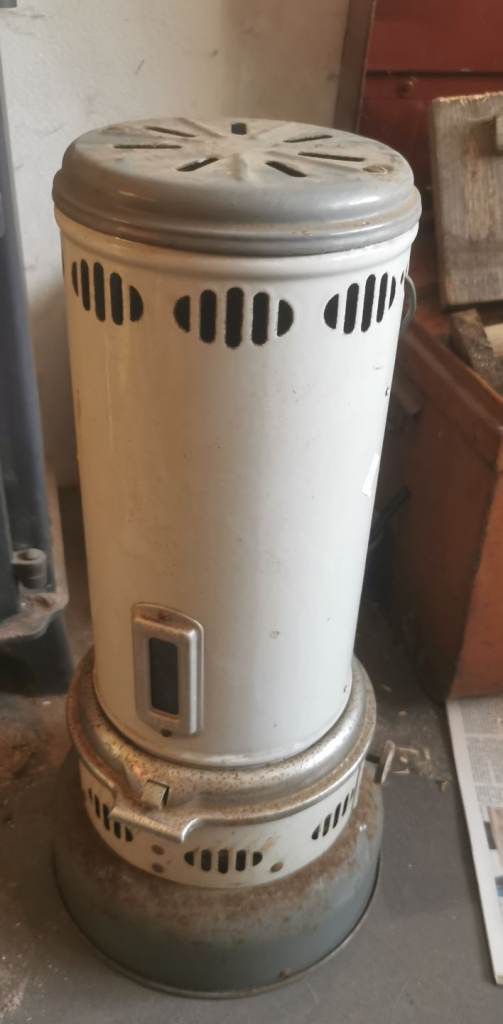 Paraffin heater 