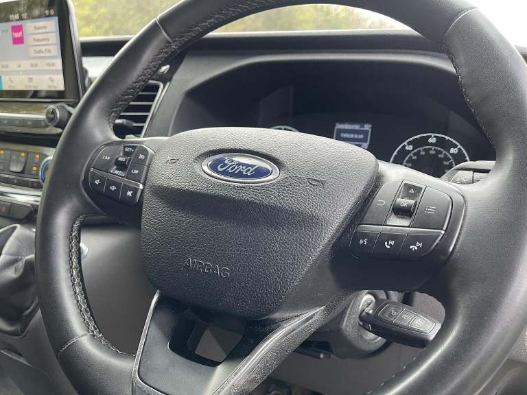 2022 Ford Transit Custom 2.0 300 EcoBlue Limited L2 H1 Euro 6 (s/s) 5dr PANEL VAN Diesel Manual