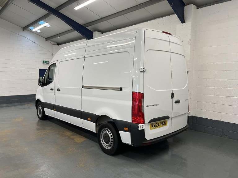 2024 Mercedes-Benz Sprinter 3.5t H1 Premium Van PANEL VAN DIESEL Manual