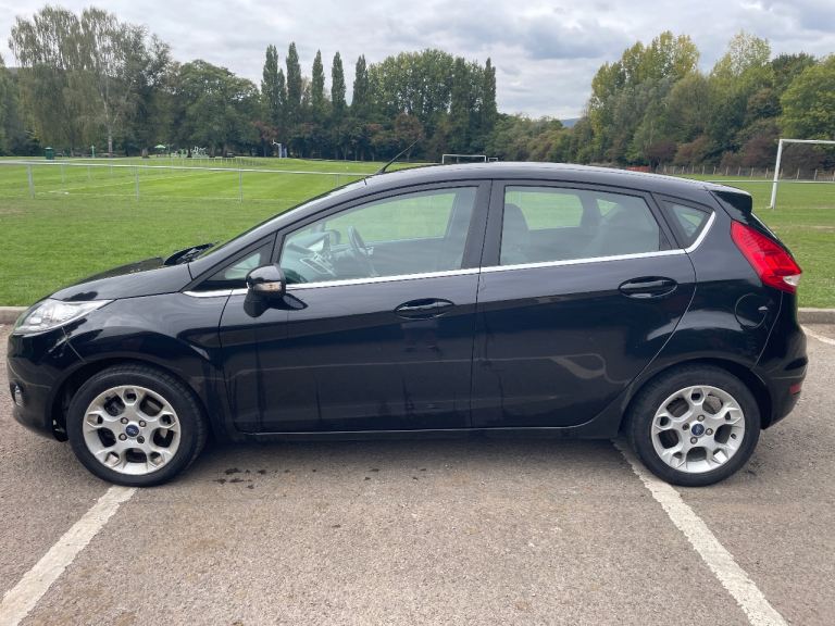 Ford, FIESTA, Hatchback, 2012, Manual, 1242 (cc), 5 doors