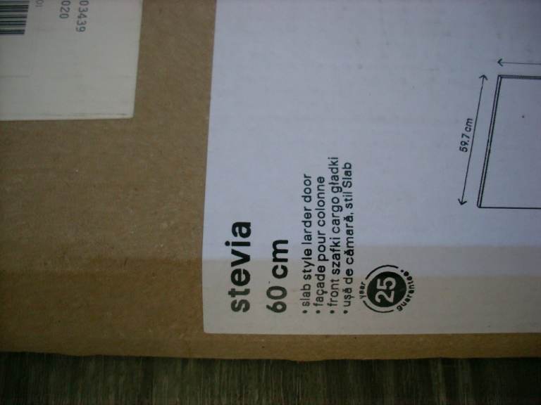 New 2 Stevia 60cm x 1000cm Slab Style Larder Doors