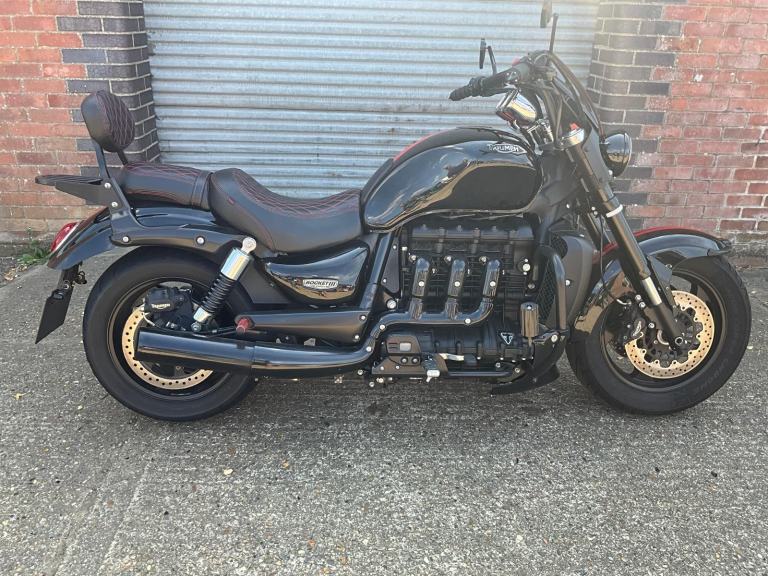2014 TRIUMPH ROCKET III - IMMACULATE AND STUNNING COLOUR COMBO