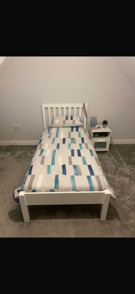 John Lewis Single Child compliant bed