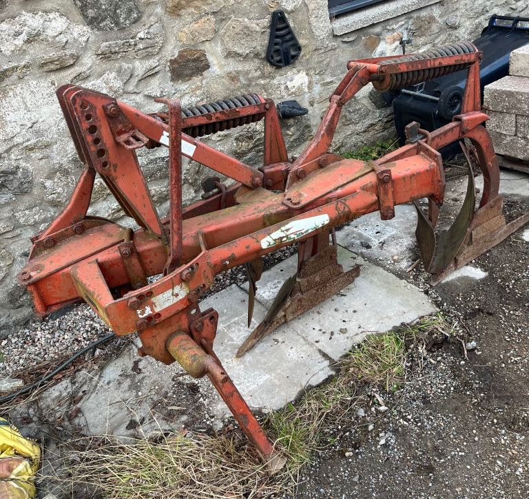Sellars tractor plough