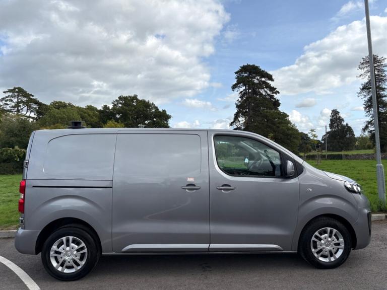 2020 Vauxhall Vivaro L1H1 2900 SPORTIVE S/S Panel Van Diesel Manual
