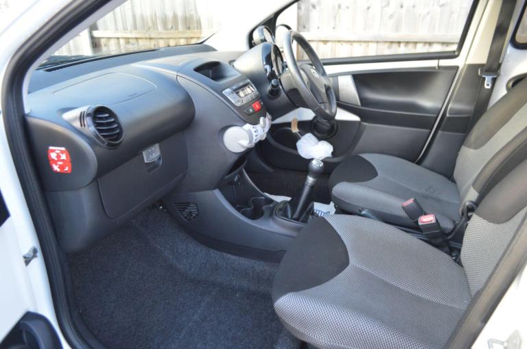 2014 Toyota AYGO 1.0 VVT-i Mode 5dr [AC] HATCHBACK PETROL Manual