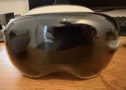 image for  Apple Vision Pro 256GB with 25W light seal