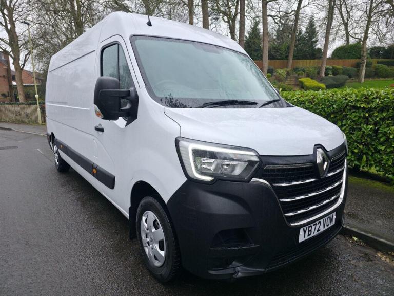 2023 Renault Master 2.3 dCi 35 Business+ FWD LWB Medium Roof Euro 6 4dr Panel Van Diesel Manual