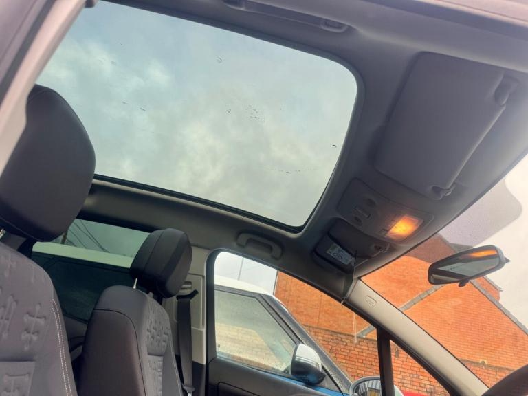 2014 Vauxhall Meriva 1.4T 16V SE 5dr MPV PETROL Manual