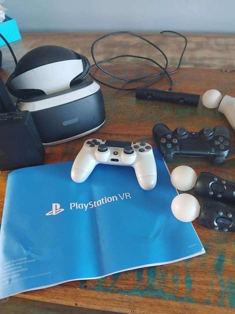 PlayStation 4 with VR