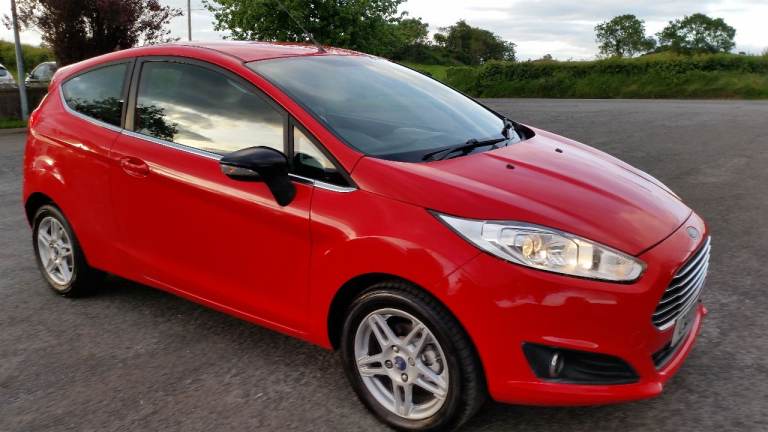 *!*BARGAIN*!* 2013 Ford Fiesta 1.25 Zetec *MOT 11 JUNE 27* *NEW TIMING BELT KIT* £35 A YEAR ROAD TAX