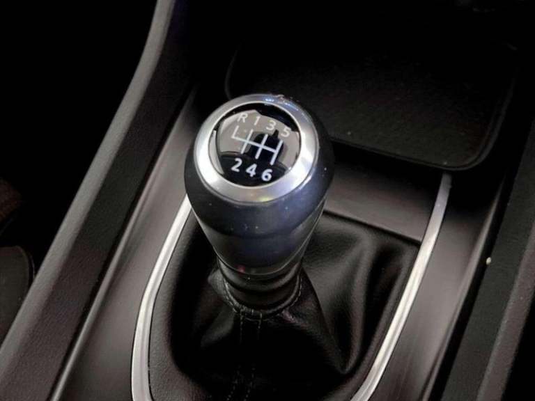 2022 Nissan Qashqai 1.3 DIG-T MHEV Acenta Premium Euro 6 (s/s) 5dr Manual SUV Hybrid Manual