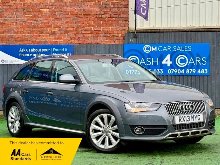 Audi A4 3.0 TDI V6 Estate 5dr Diesel S Tronic quattro Euro 5 (s/s) (245 ps)