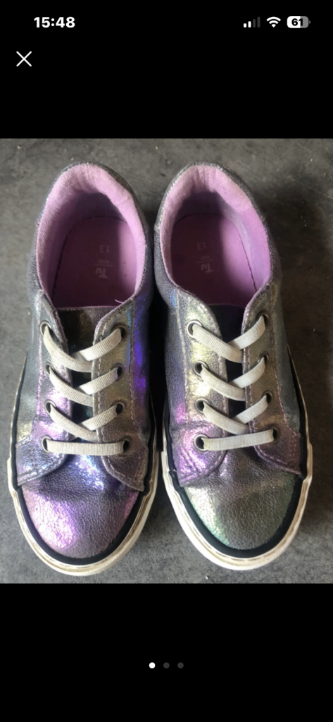 Girls pumps