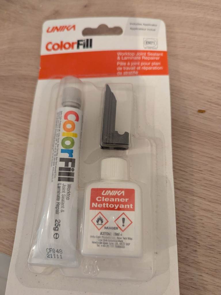 Free laminate worktop filler 