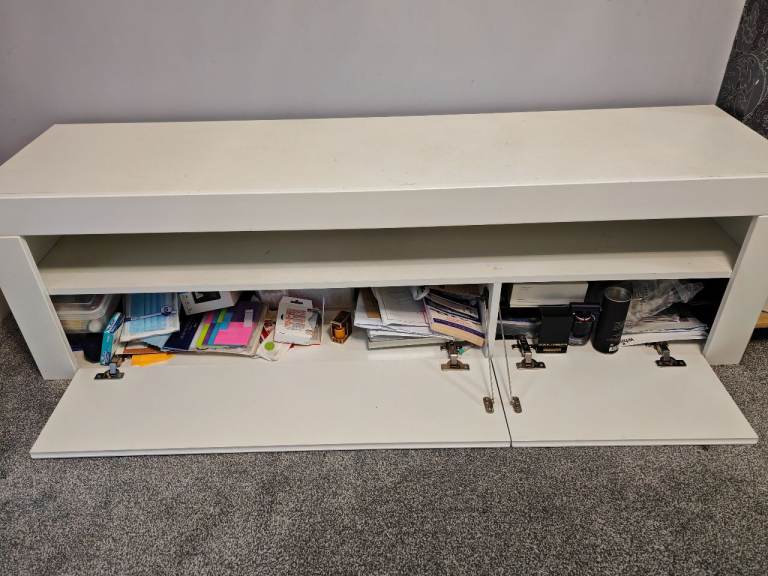 White TV unit/stand with space for set top boxes & storage below FREE DELIVERY 184