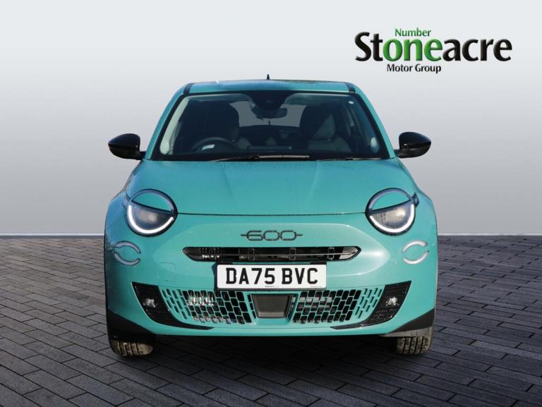 2025 Fiat 600 1.2 Hybrid 48V 136 5dr eDCT-6 HATCHBACK PETROL Automatic