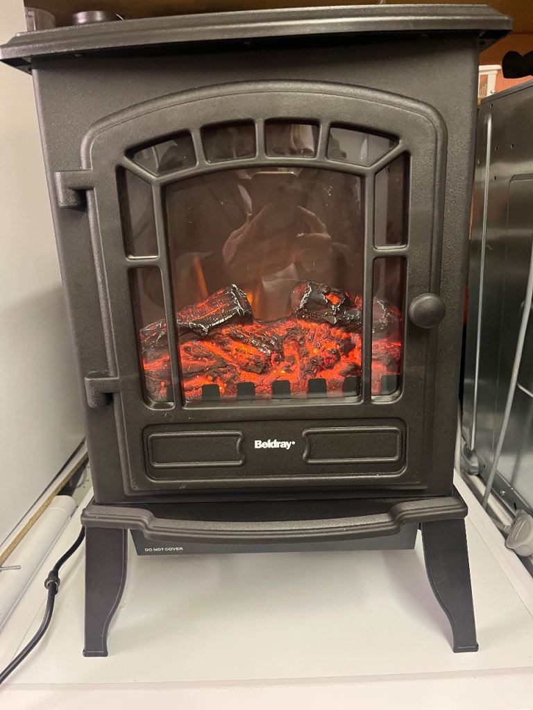 Beldray 1ER2999R Electric Stove Black Fireplace – As Good As New