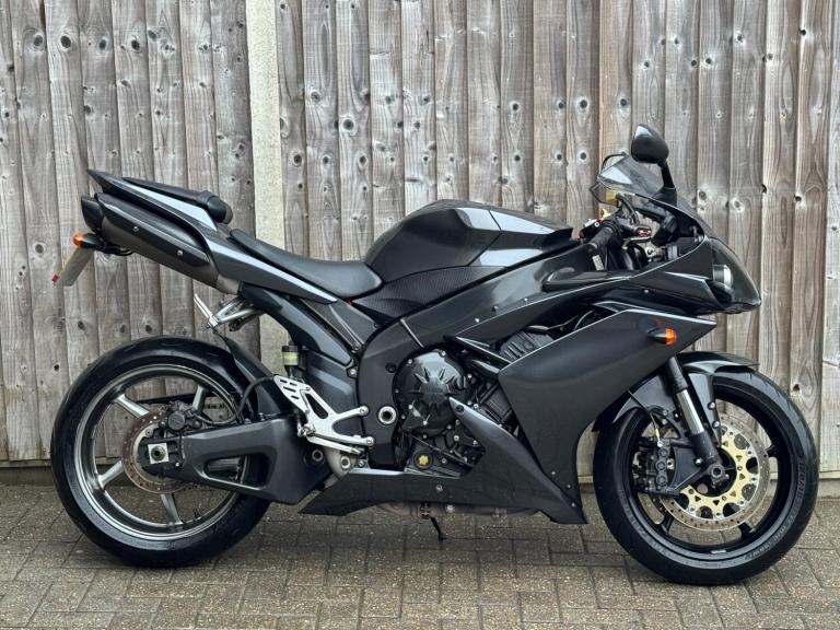 YAMAHA YZF R1 2007 (57) SUPER SPORT + CLEAN EXAMPLE + LOW MILES 