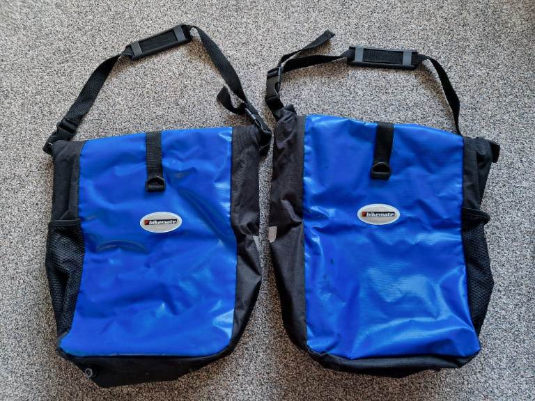 *** REDUCED *** 2 Bike Pannier bags with rain covers