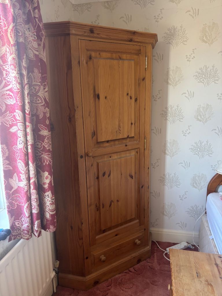Pine corner wardrobe 