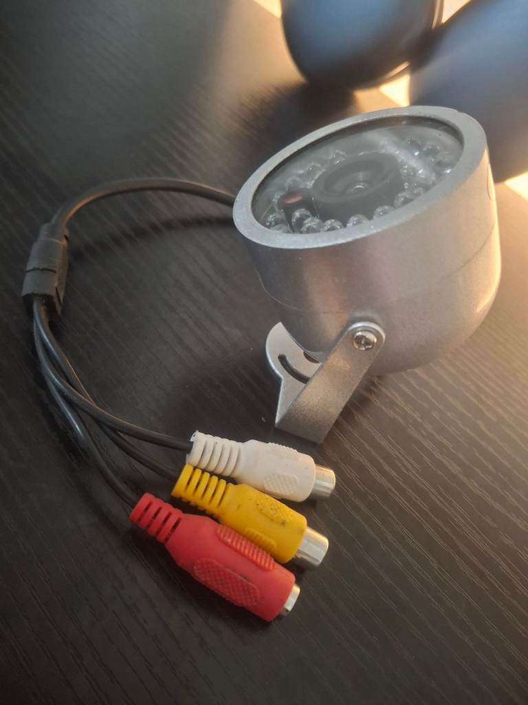 CCTV Security Camera with RCA Connectors – Good Condition