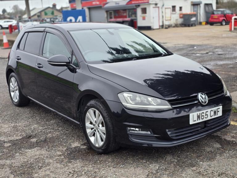 2016 Volkswagen Golf TSI BLUEMOTION TECHNOLOGY 5dr Automatic, Petrol. HATCHBACK Petrol Automatic