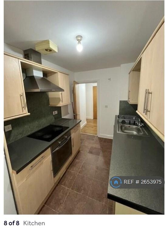 2 bedroom flat in Fitzwilliam Court, Manchester, M14 (2 bed) (#2653975)