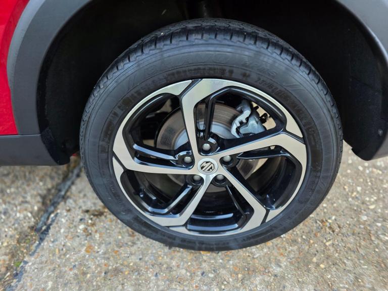 2023 MG MG HS 1.5 T-GDI PHEV SE 5dr Auto ESTATE PETROL/ELECTRIC Automatic