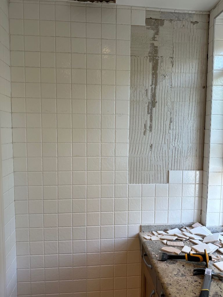 250 White Grespania Kitchen tiles for free