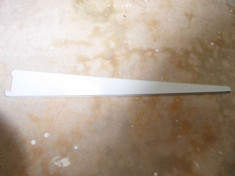 Twin Slot Shelving White Brackets 61cm / 610mm long. NEW